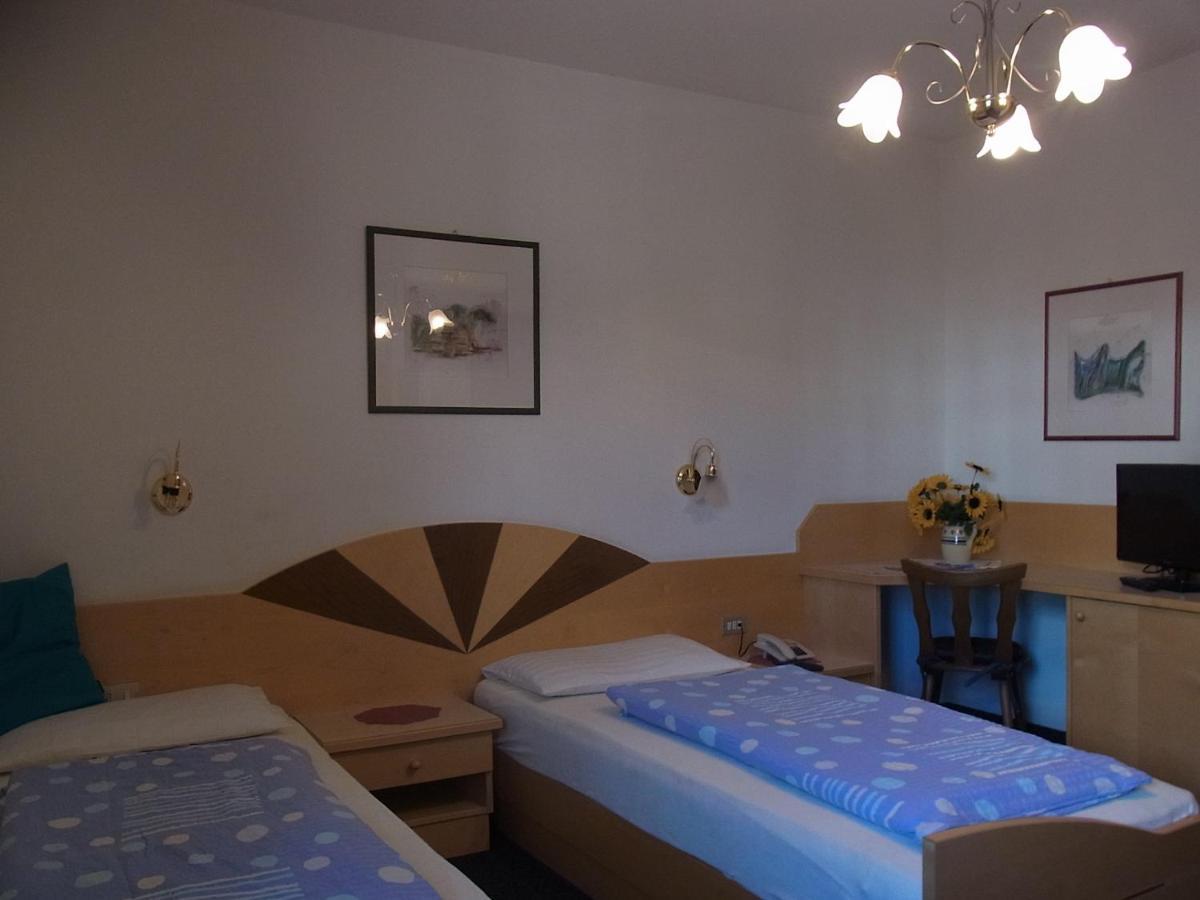Pension Gallus Laces Exterior foto